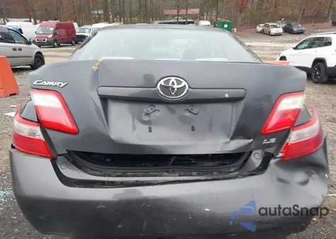 2008 Toyota Camry Le z USA, uszkodzony, nr VIN 4T1BE46KX8U246371